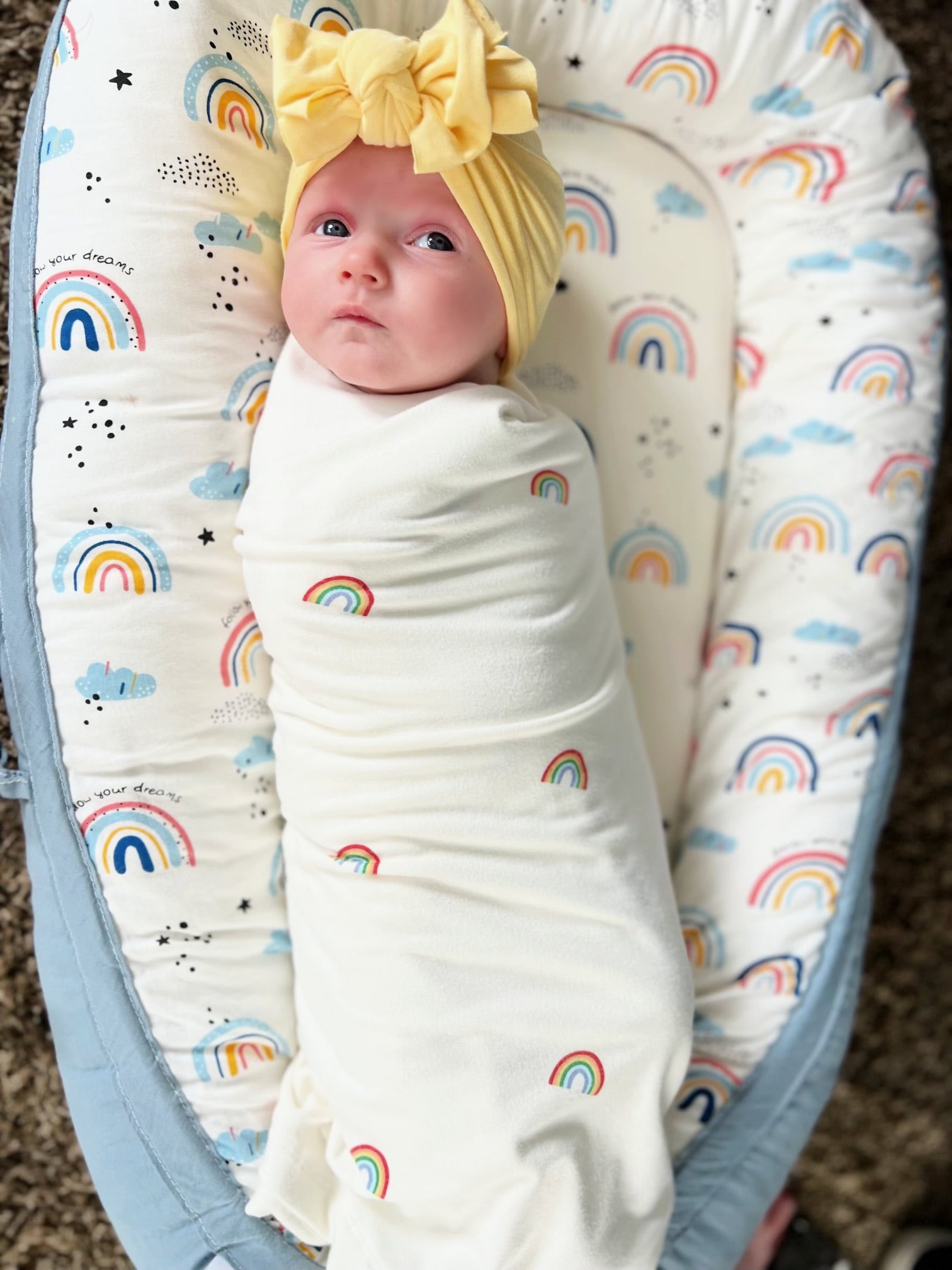 Taylor Swaddle + colored Accessories Set