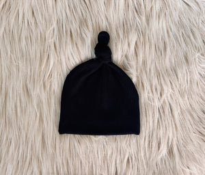 Rhett Rib Black Top Knot Hat