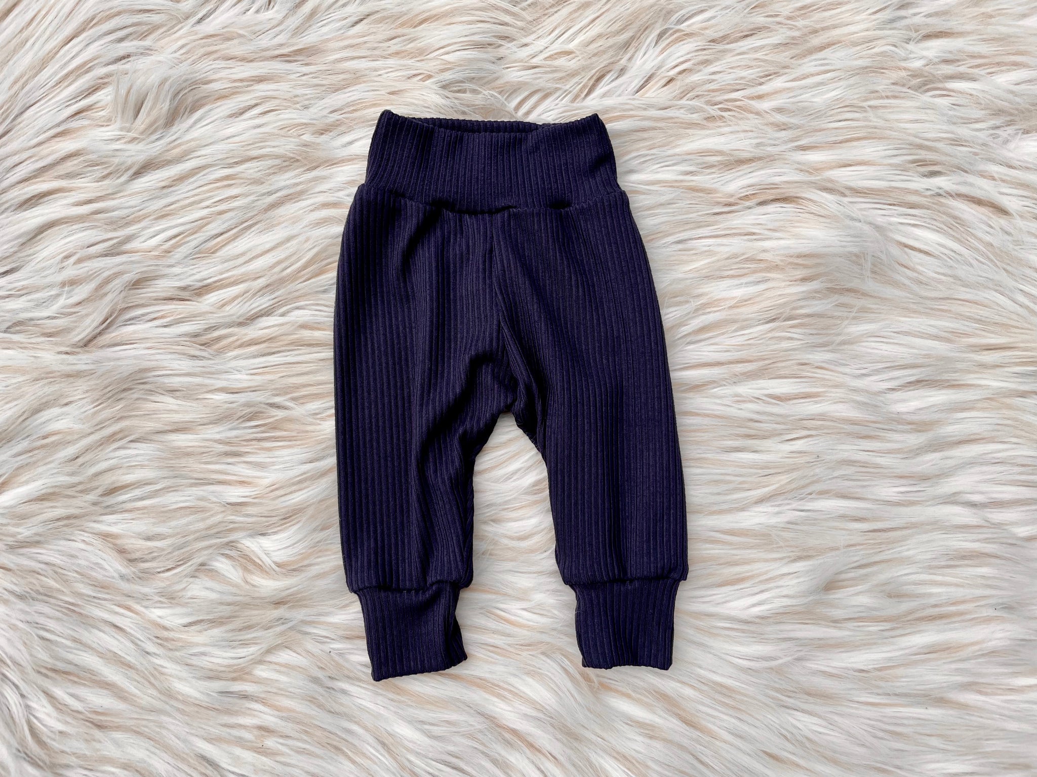 Nash Ribbed Navy Leggings +Adventure Shirt Set