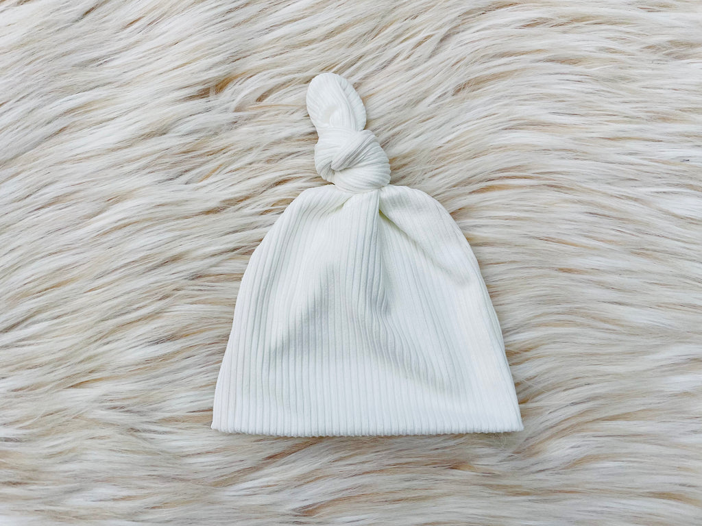 Jovi Ribbed Ivory Top Knot Hat